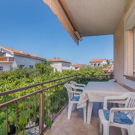 קרק Apartments Bahar Krk מראה חיצוני תמונה