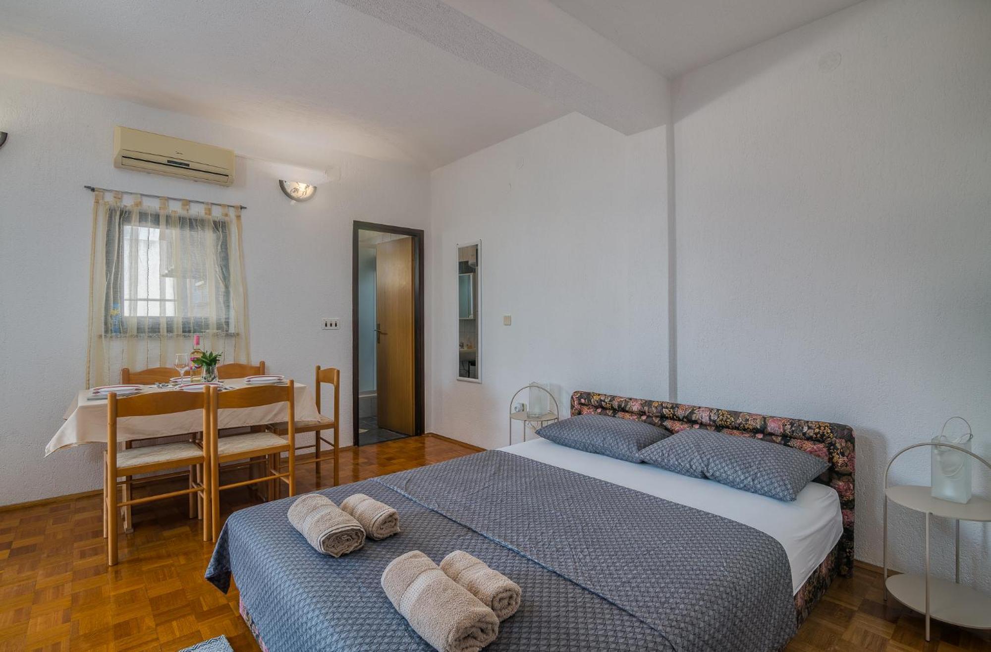 קרק Apartments Bahar Krk מראה חיצוני תמונה