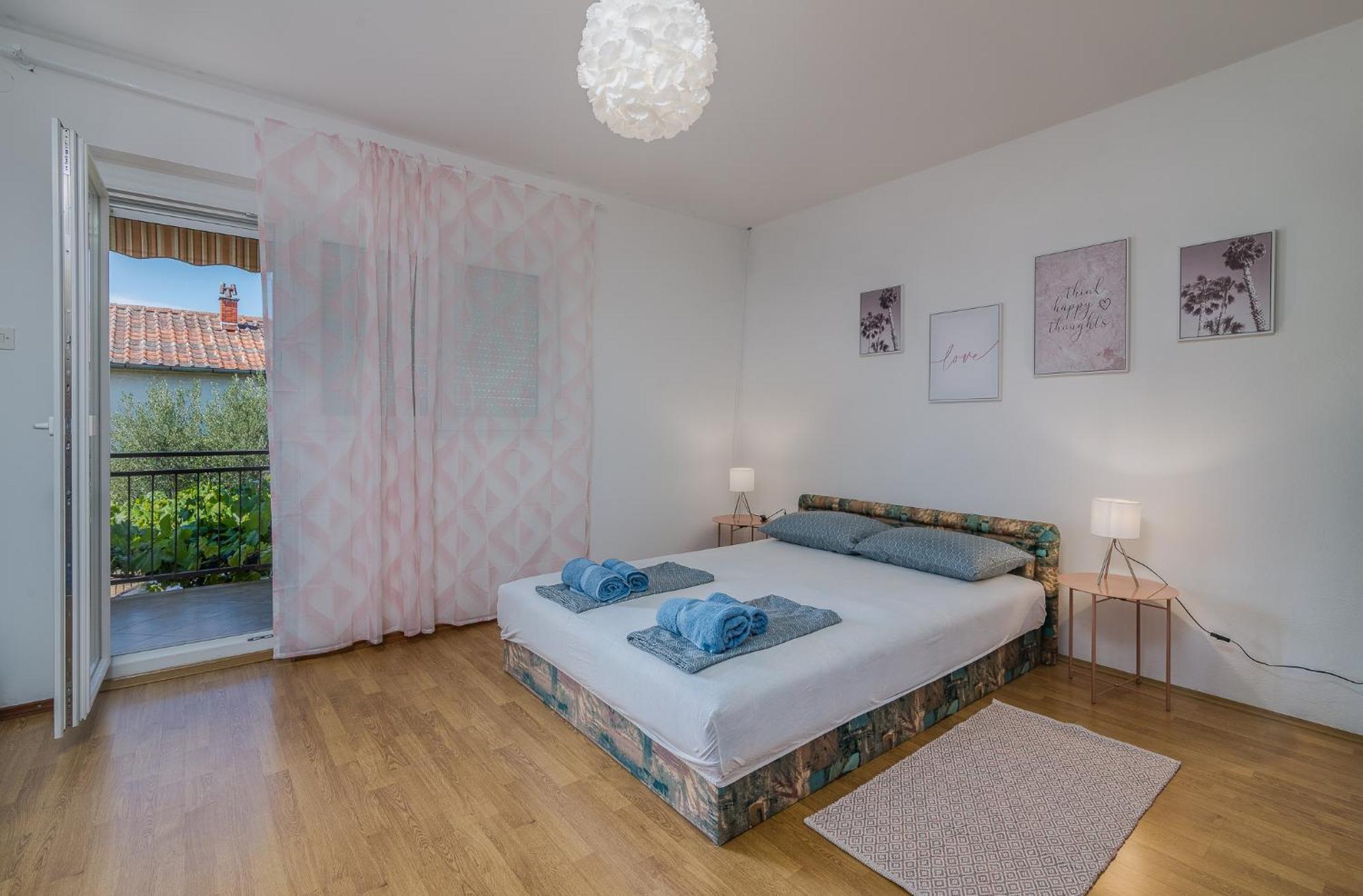 קרק Apartments Bahar Krk מראה חיצוני תמונה