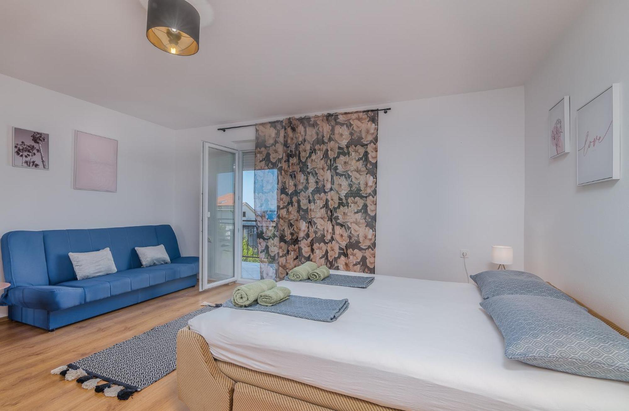 קרק Apartments Bahar Krk מראה חיצוני תמונה